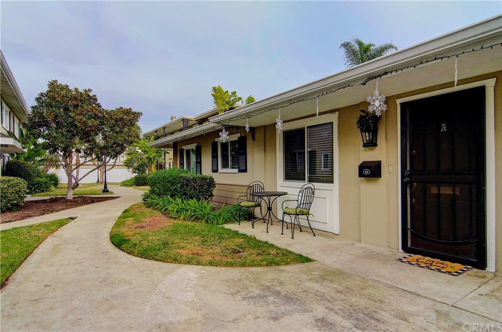 1741 Tustin Avenue Unit 14A