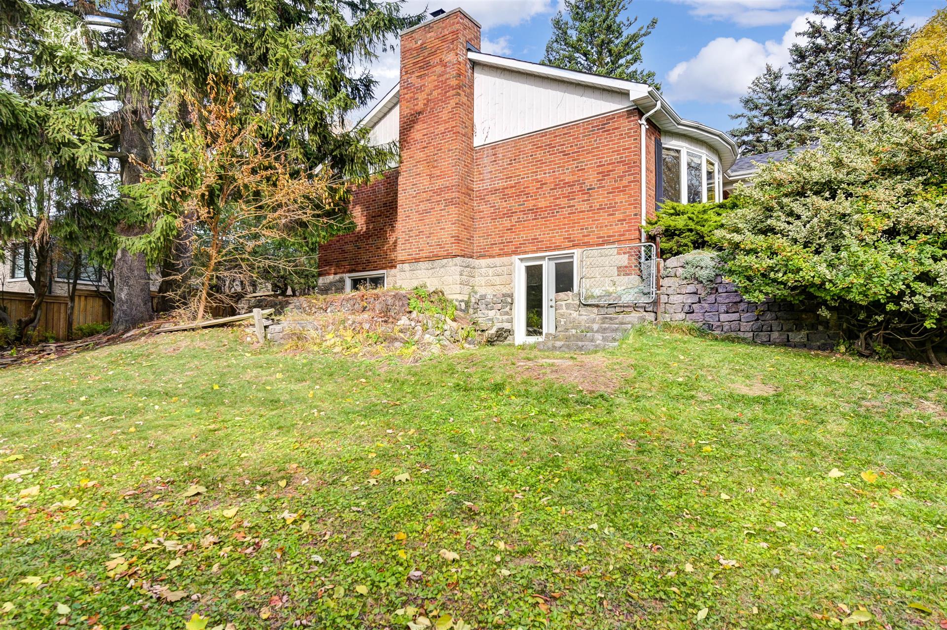 23 Windy Ridge Dr