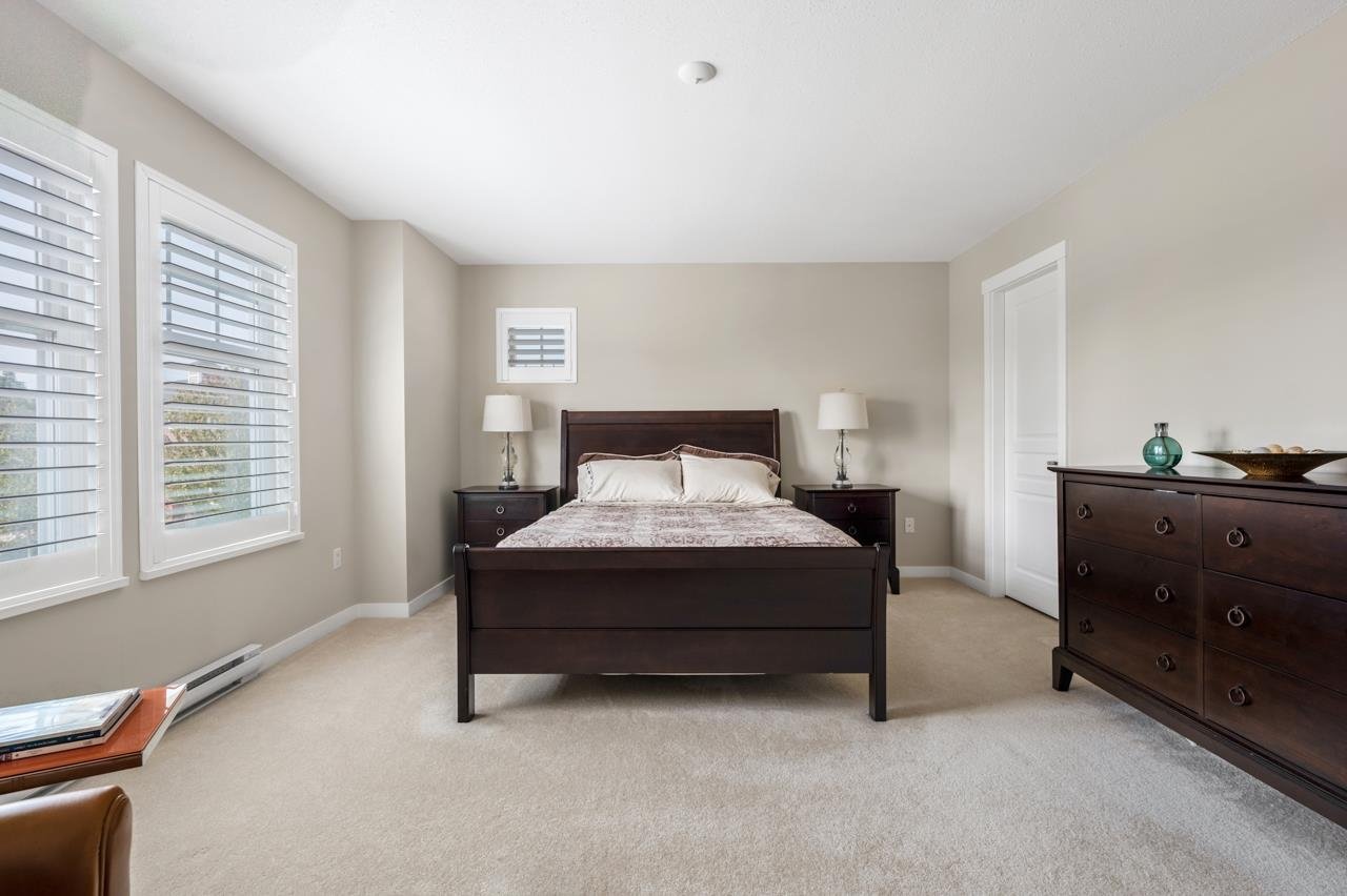 5-10500 Delsom Cres