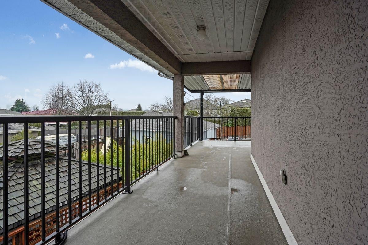 7562 Cariboo Road Rd, Burnaby