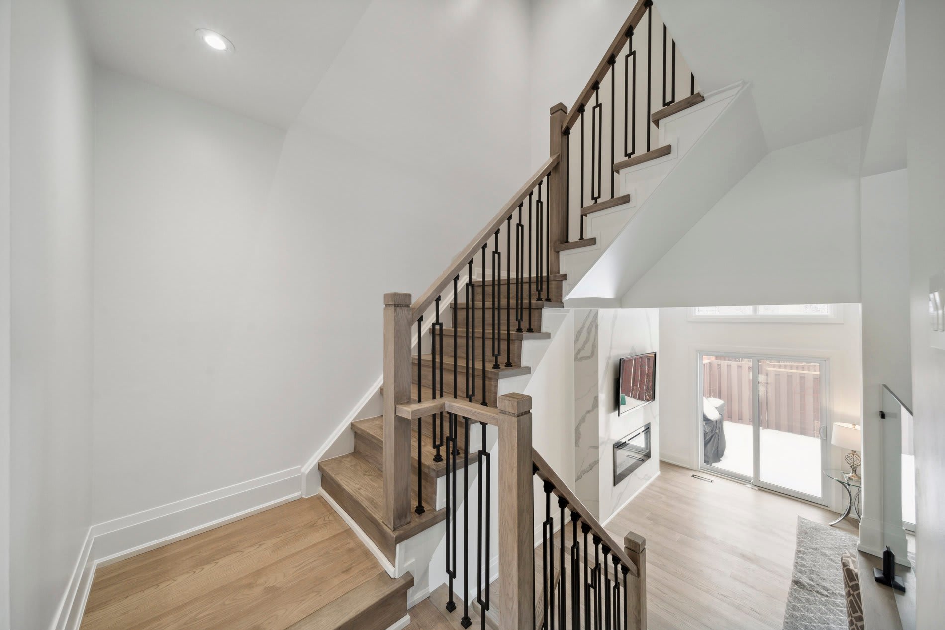 40-4165 Fieldgate Dr