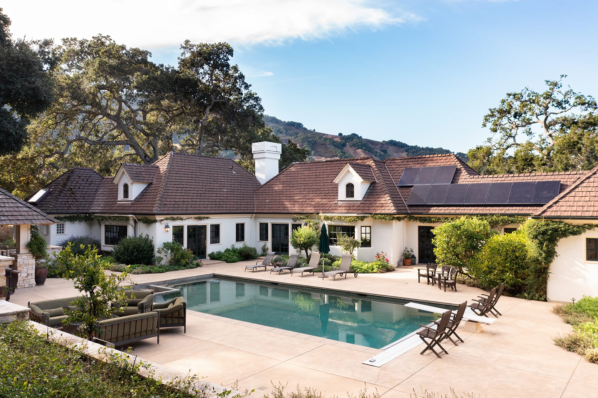 Peaceful French Country Estate - 5 Sleepy Hollow Dr