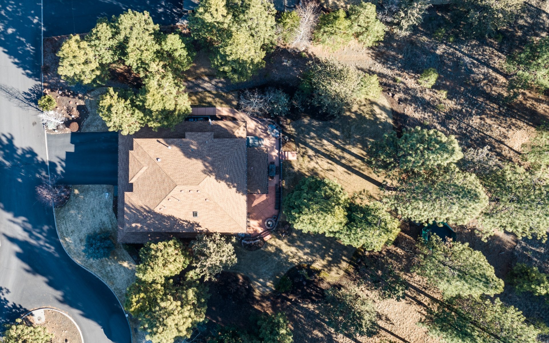 2063 NW Cabot Lake Ct