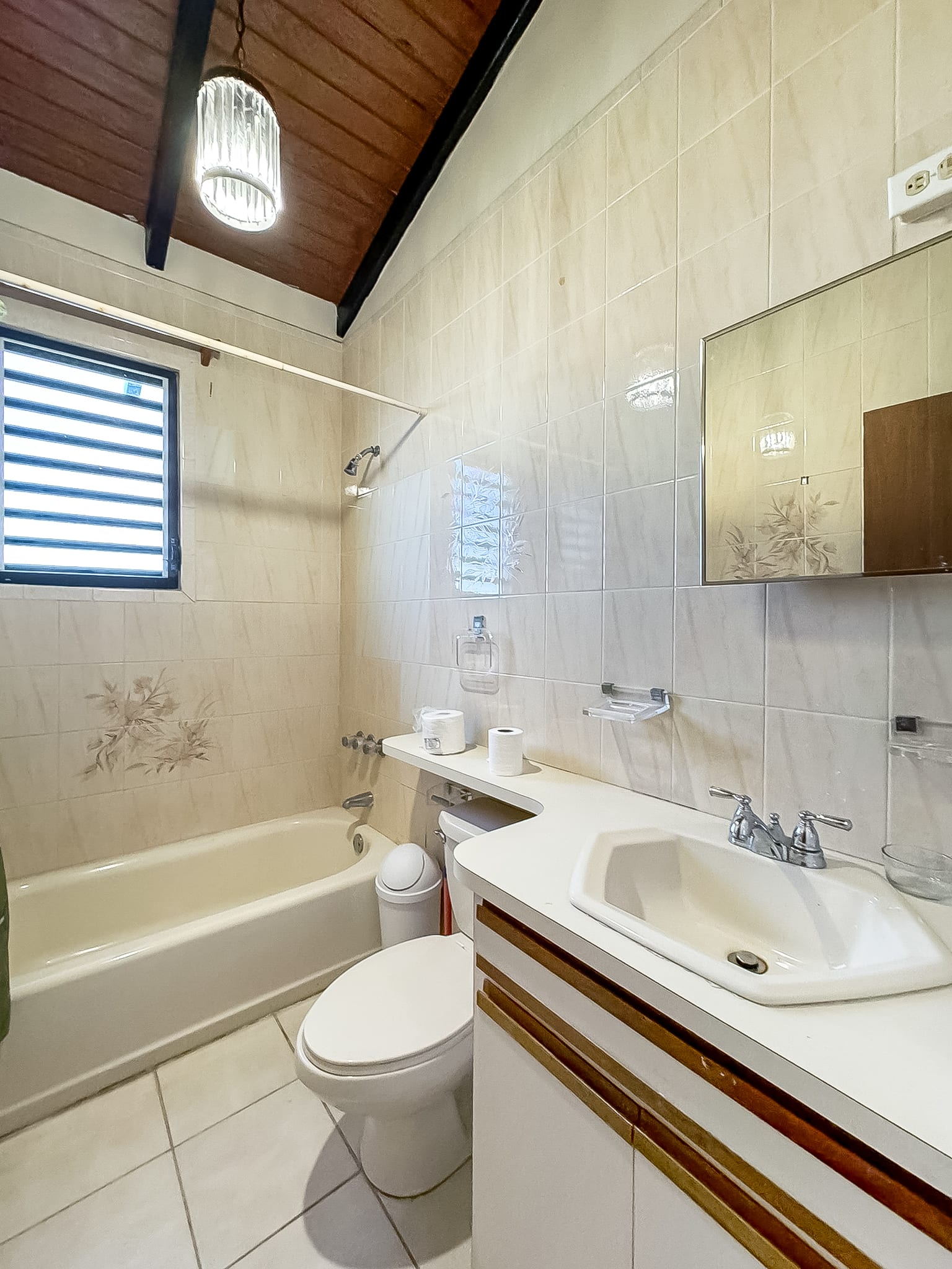 340 Long-Term Rental at Soldiers Hill, Tortola