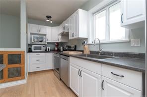 1744 Kings Rd