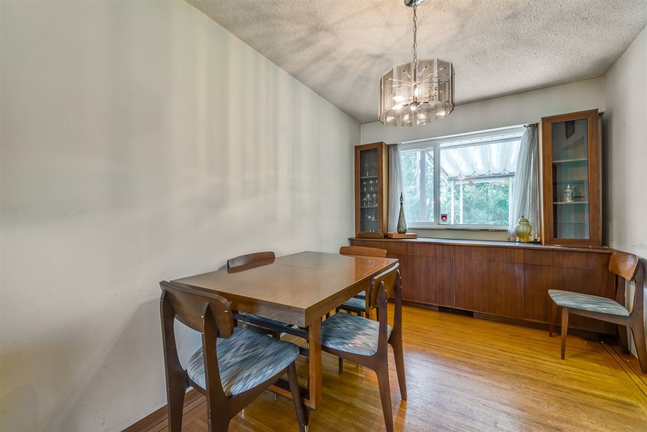 361 W 19th St