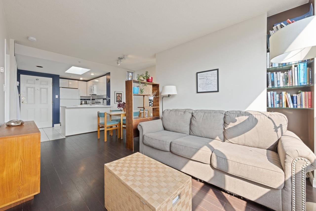 411-1630 W 1st Avenue, Vancouver