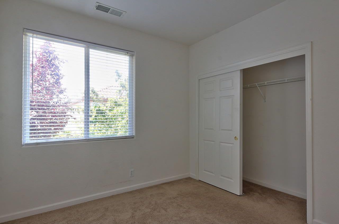 13 Wimbledon Cir