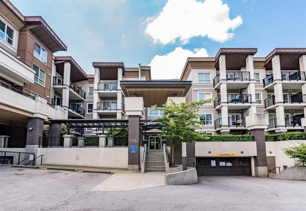 203-9655 King George Blvd