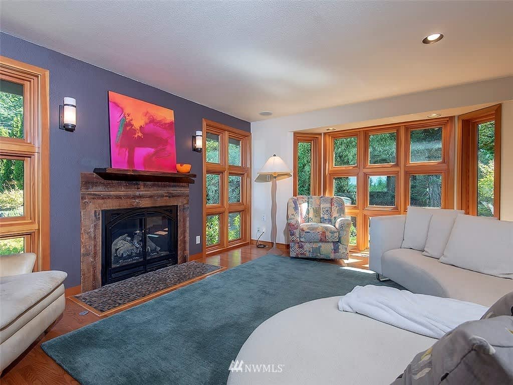 6212 Chennault Beach Dr