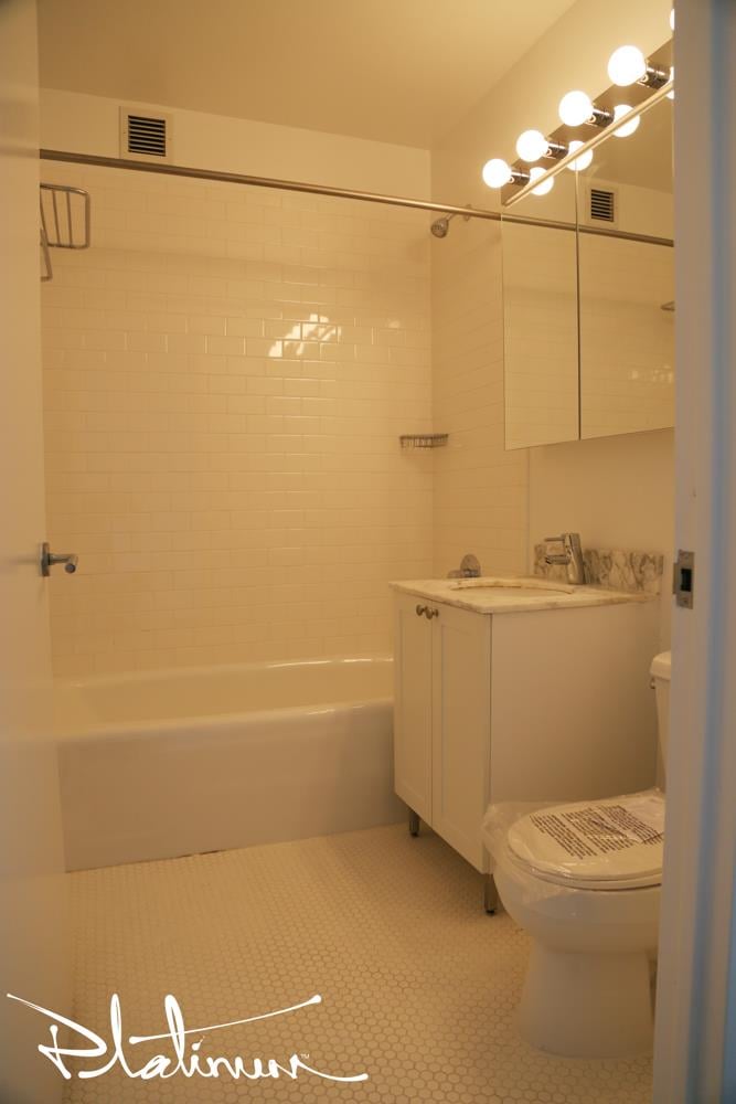 505 West 37th Street, Apt 18C