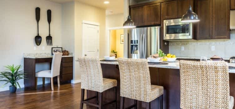 When is the Best Time of Year to Buy Things for a Home?