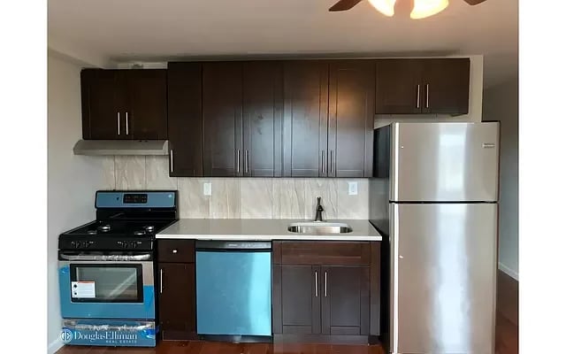 21-38 38th Street Unit: 2