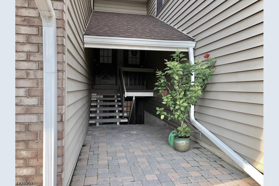 107 Overlook Dr