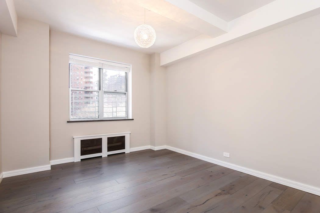 550 Grand Street 