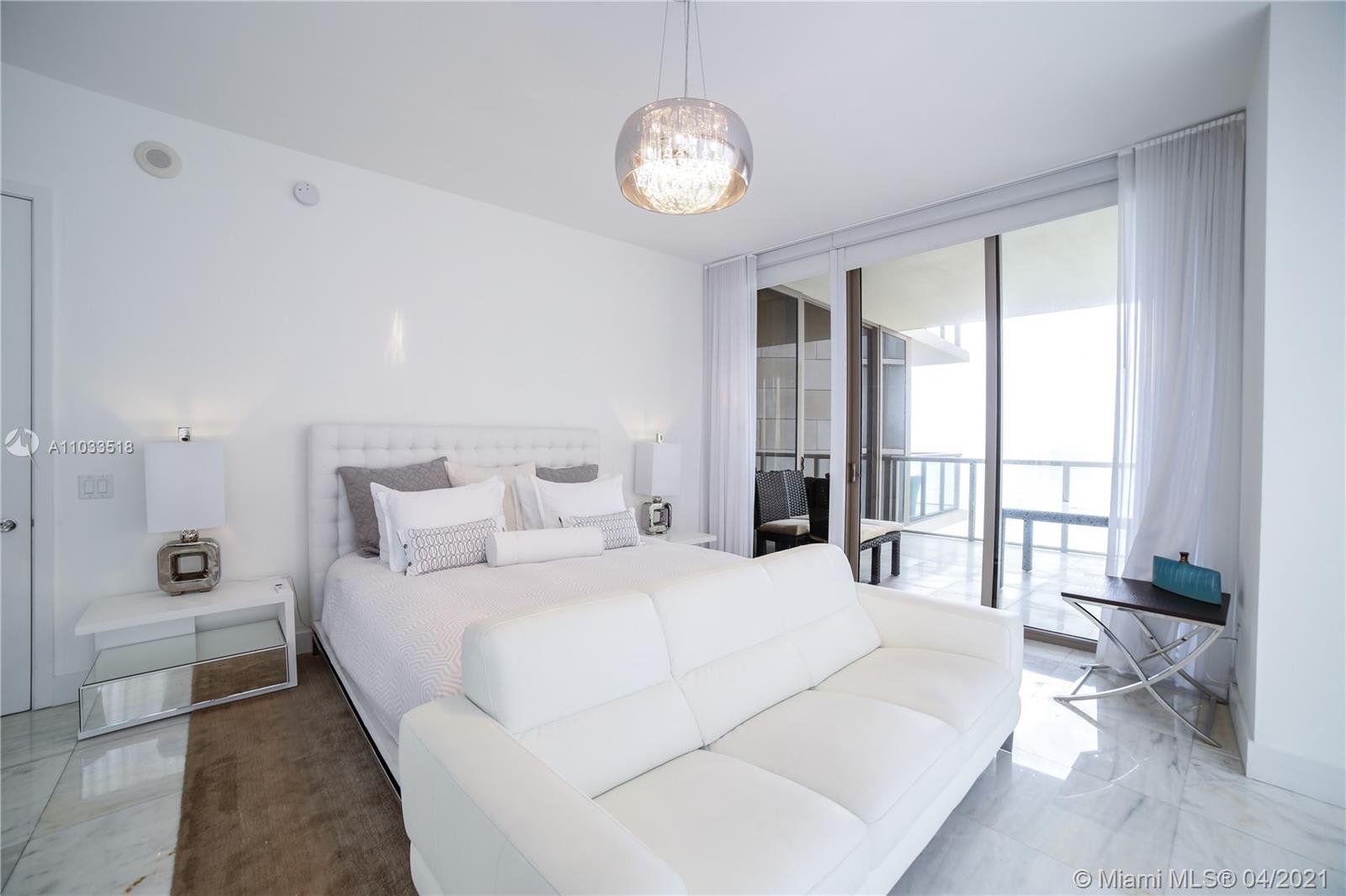 9705 Collins Ave, 1204N