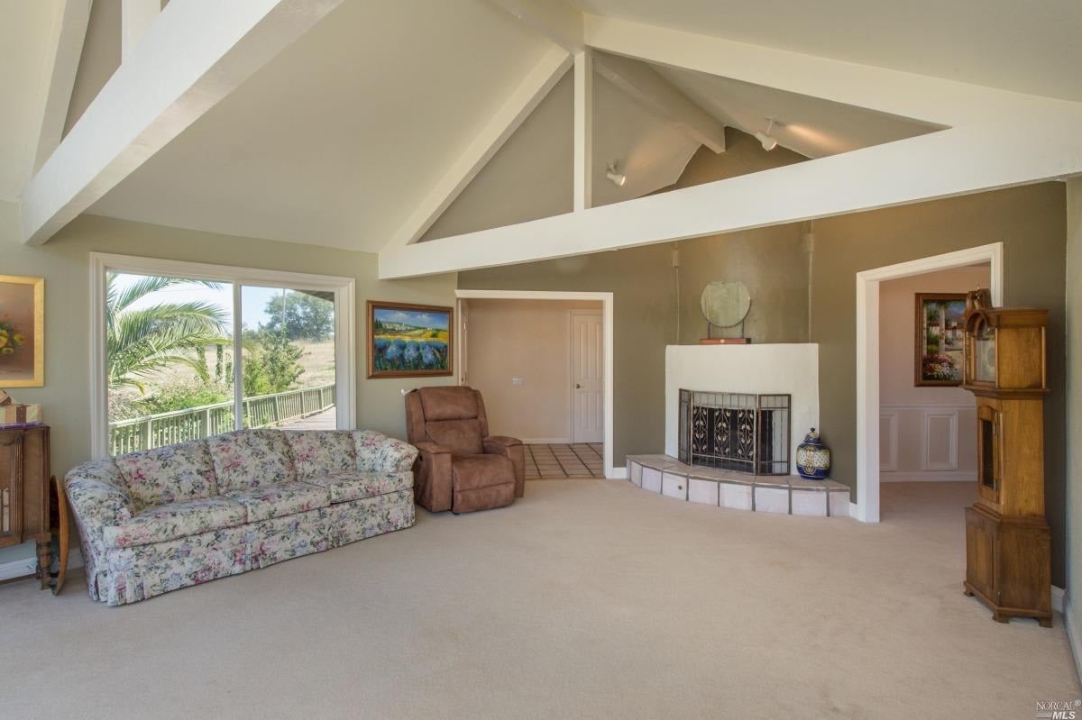 1660 Old Adobe Rd