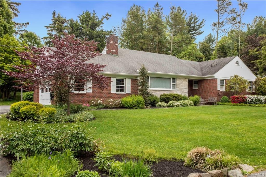 275 Macy Road 