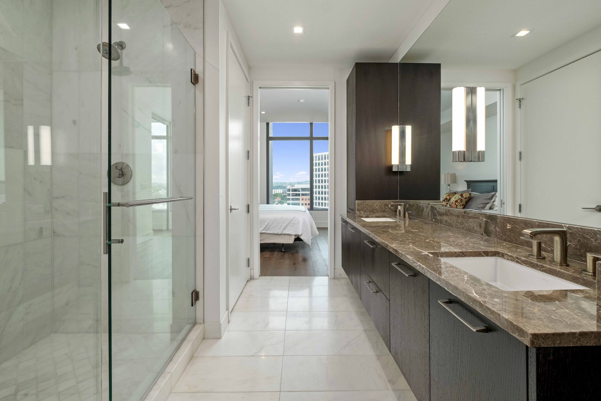501 West Ave #1204