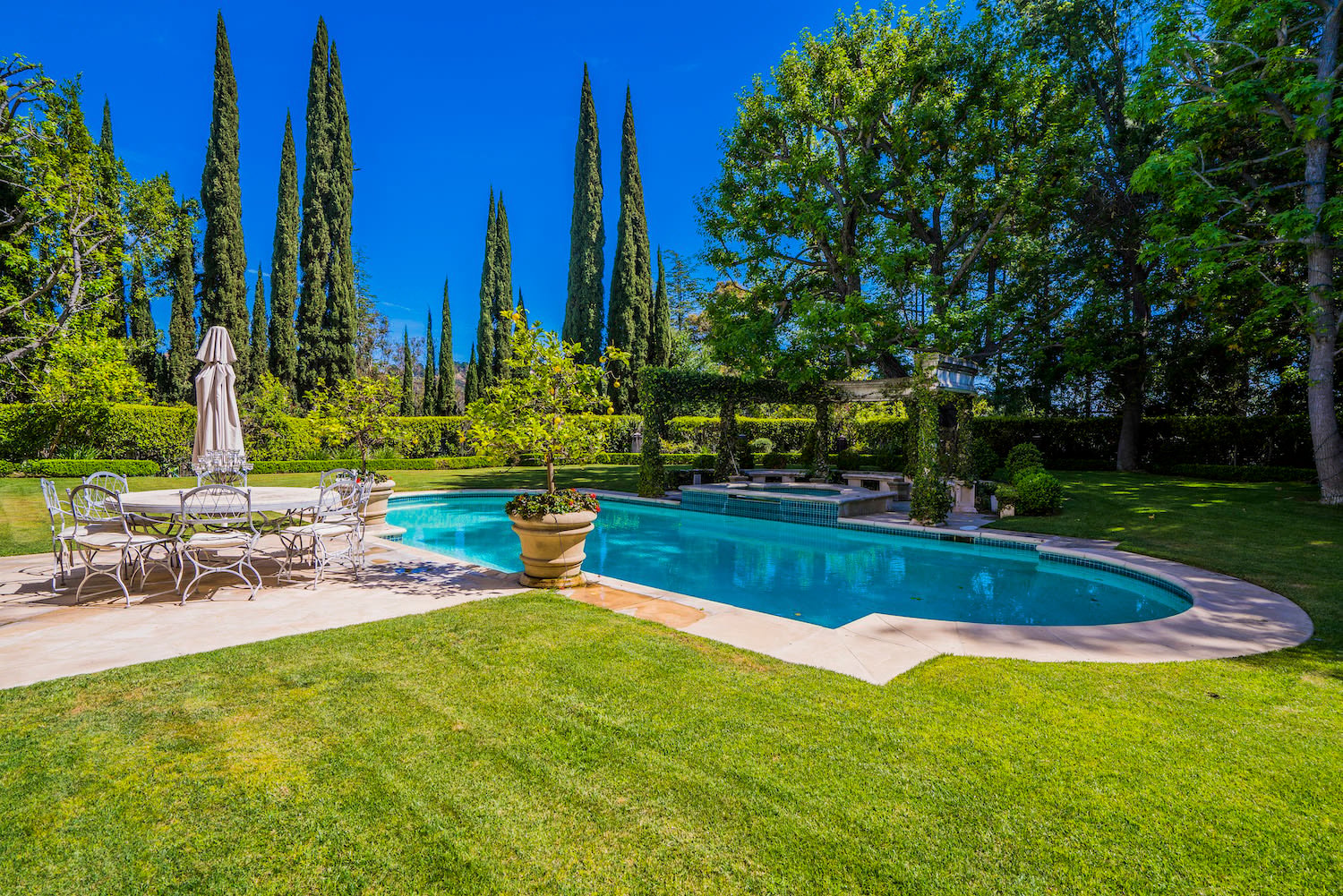 Wendover Drive, 90210