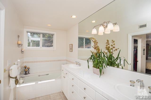 1561 Shadowglen Court