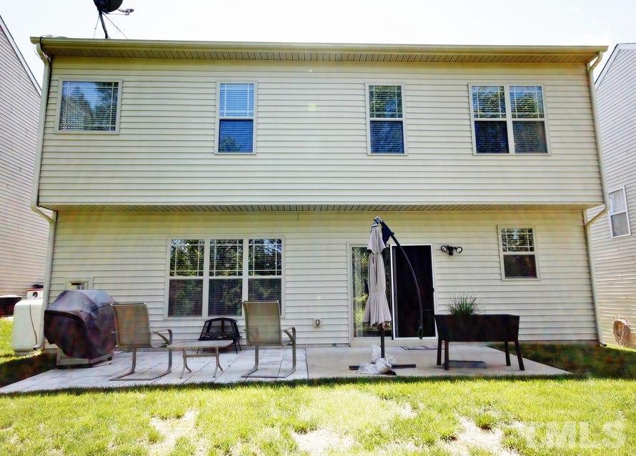 3221 Groveshire Dr