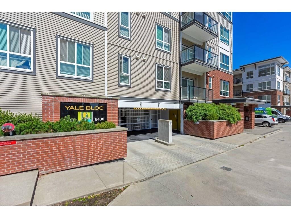 116-6468 195a St