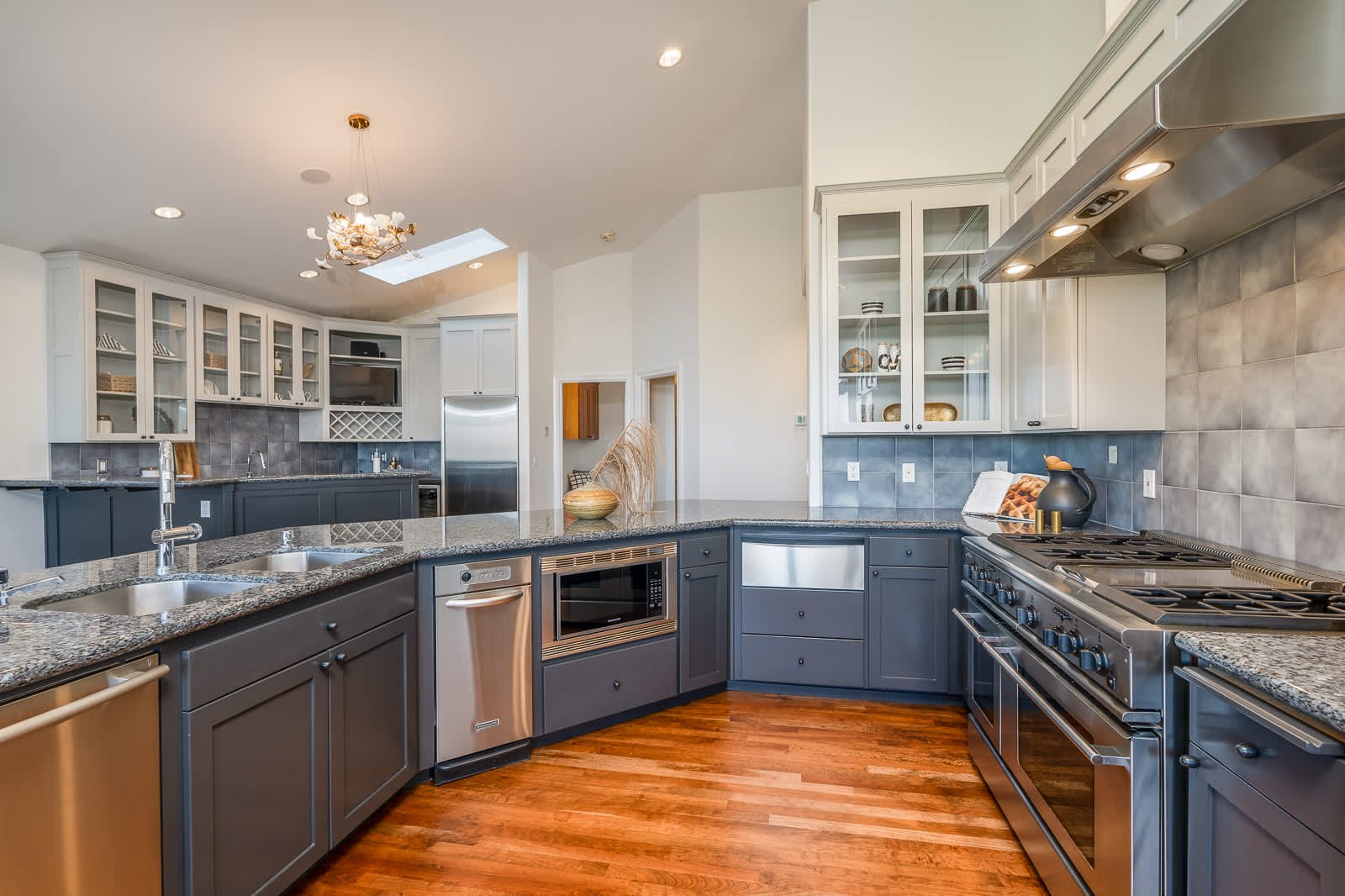 Luxury Living At The Summit
