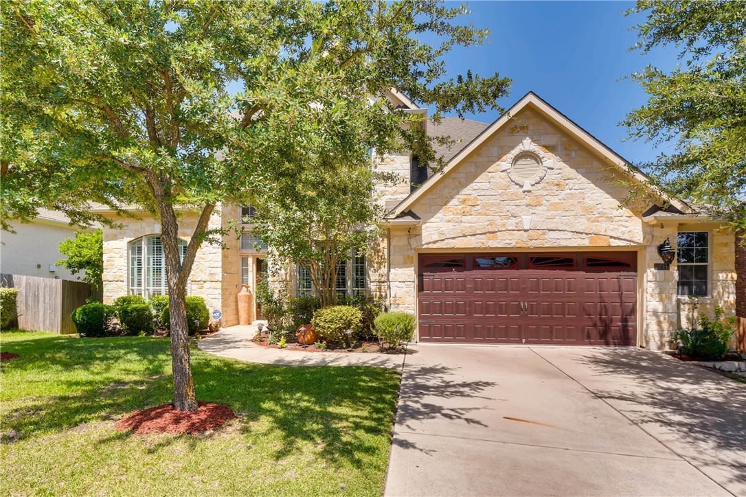 5716 Kempson Dr