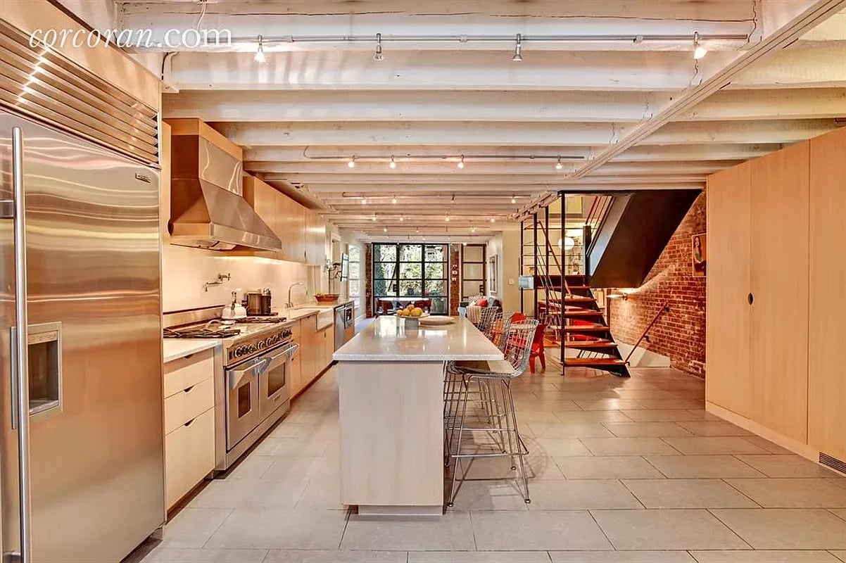 327 W 101st Street