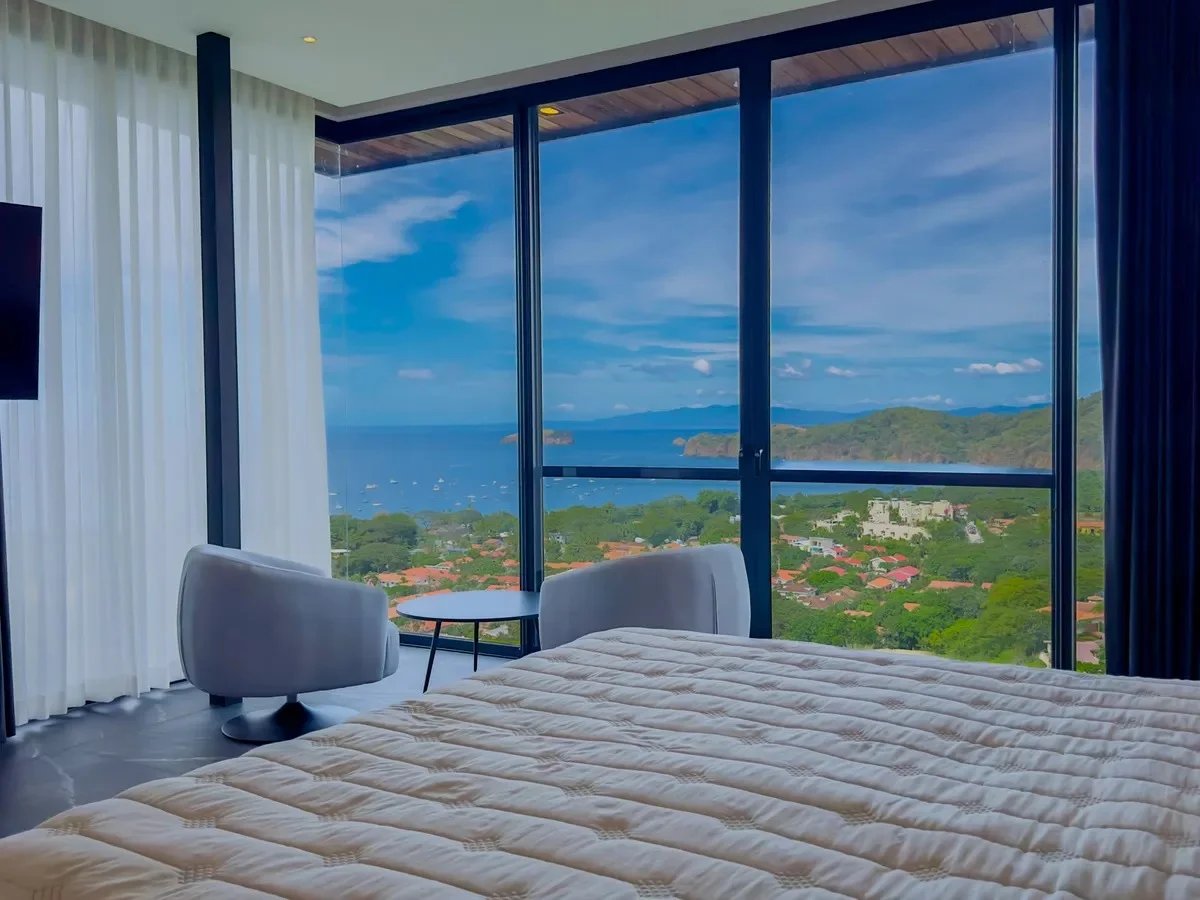 Elevated Infinity Pool Home, Papagayo, Guanacaste