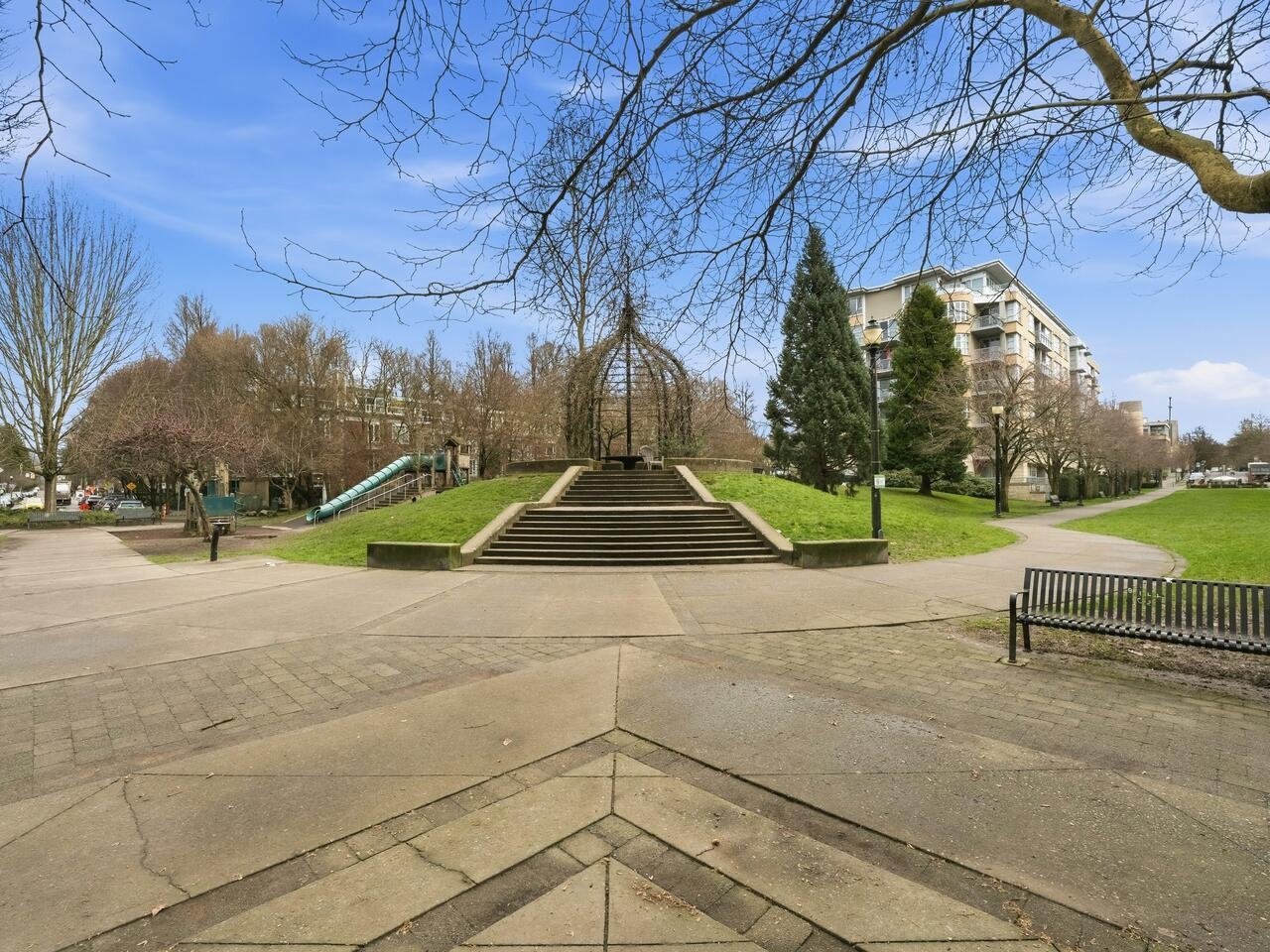 409-2161 W 12th Ave