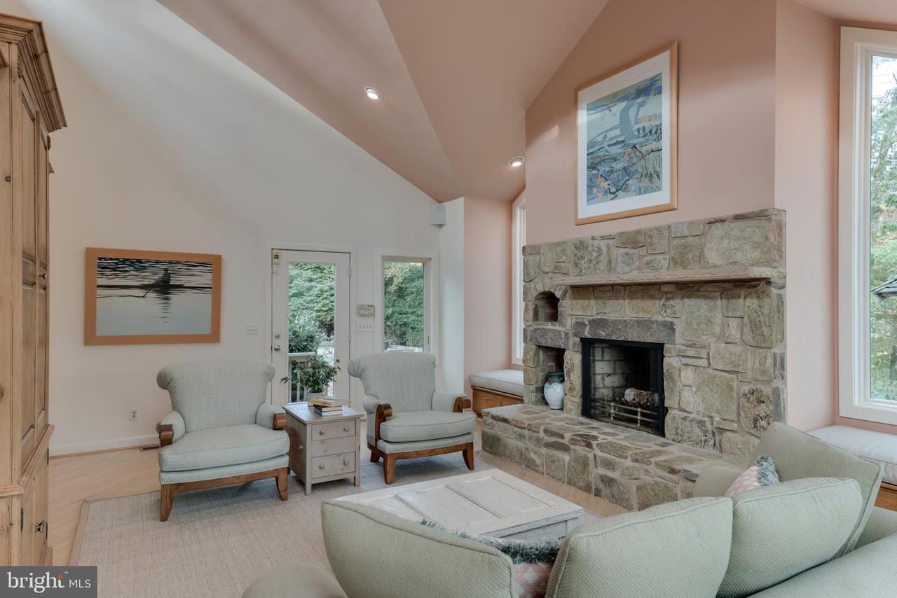 1301 Saint Pauls Way