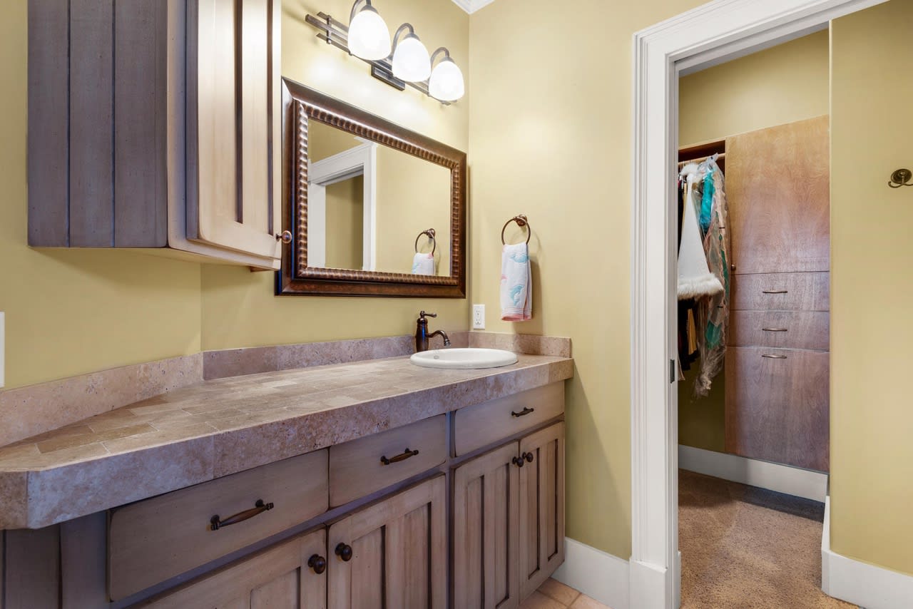 5236 Finisterre Drive