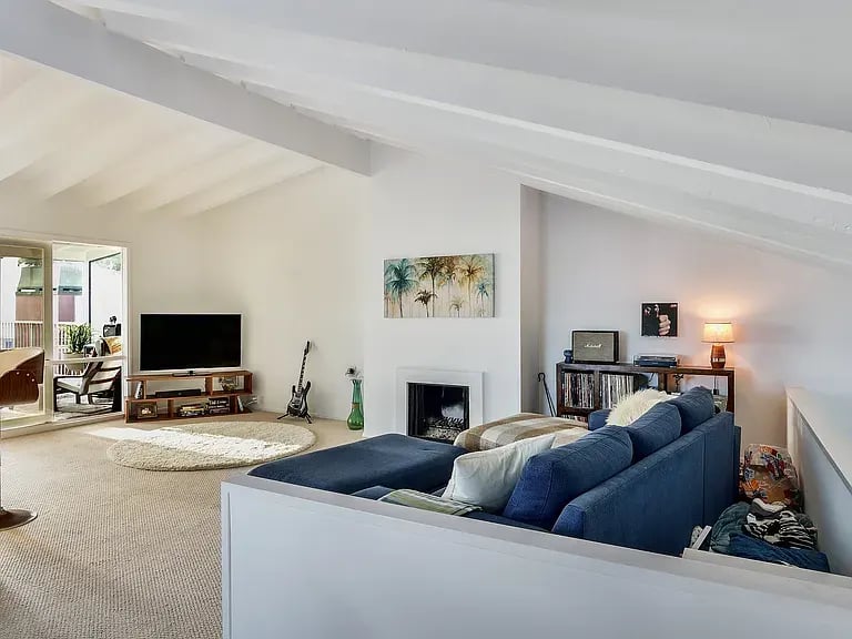 2411 Ocean Front Walk