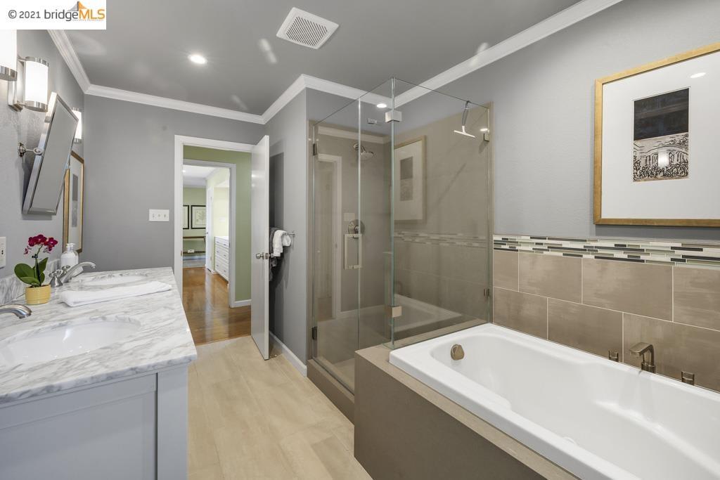 1863 Lakeview Ct