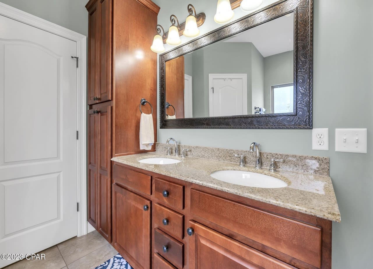 5612 DUNE CREEK Trail
