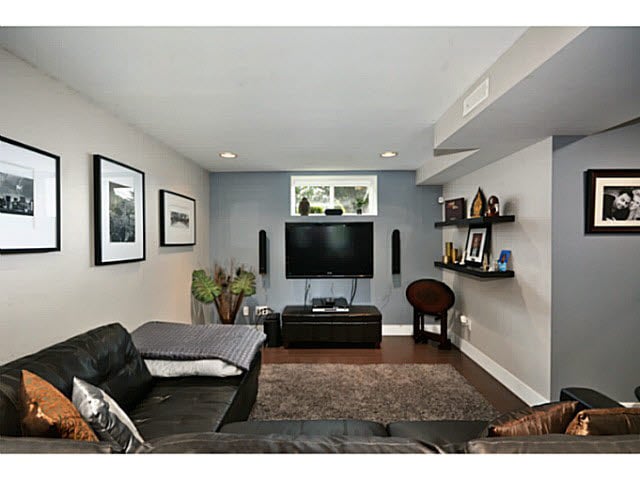 13505 111a Ave