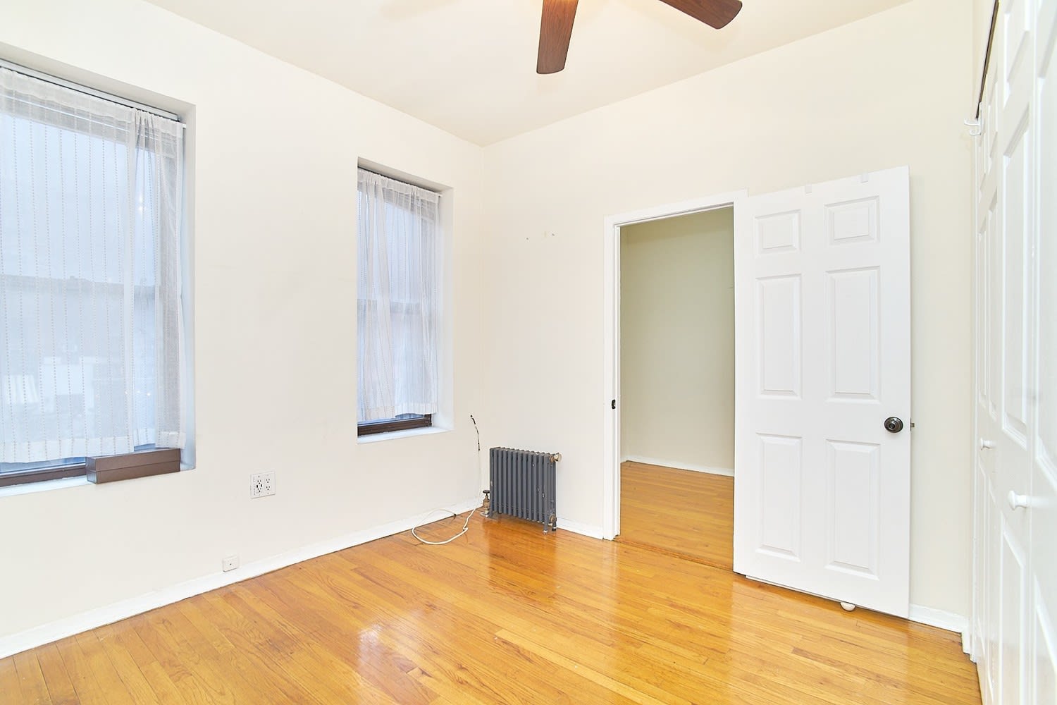 270 E 78th St, Unit 3