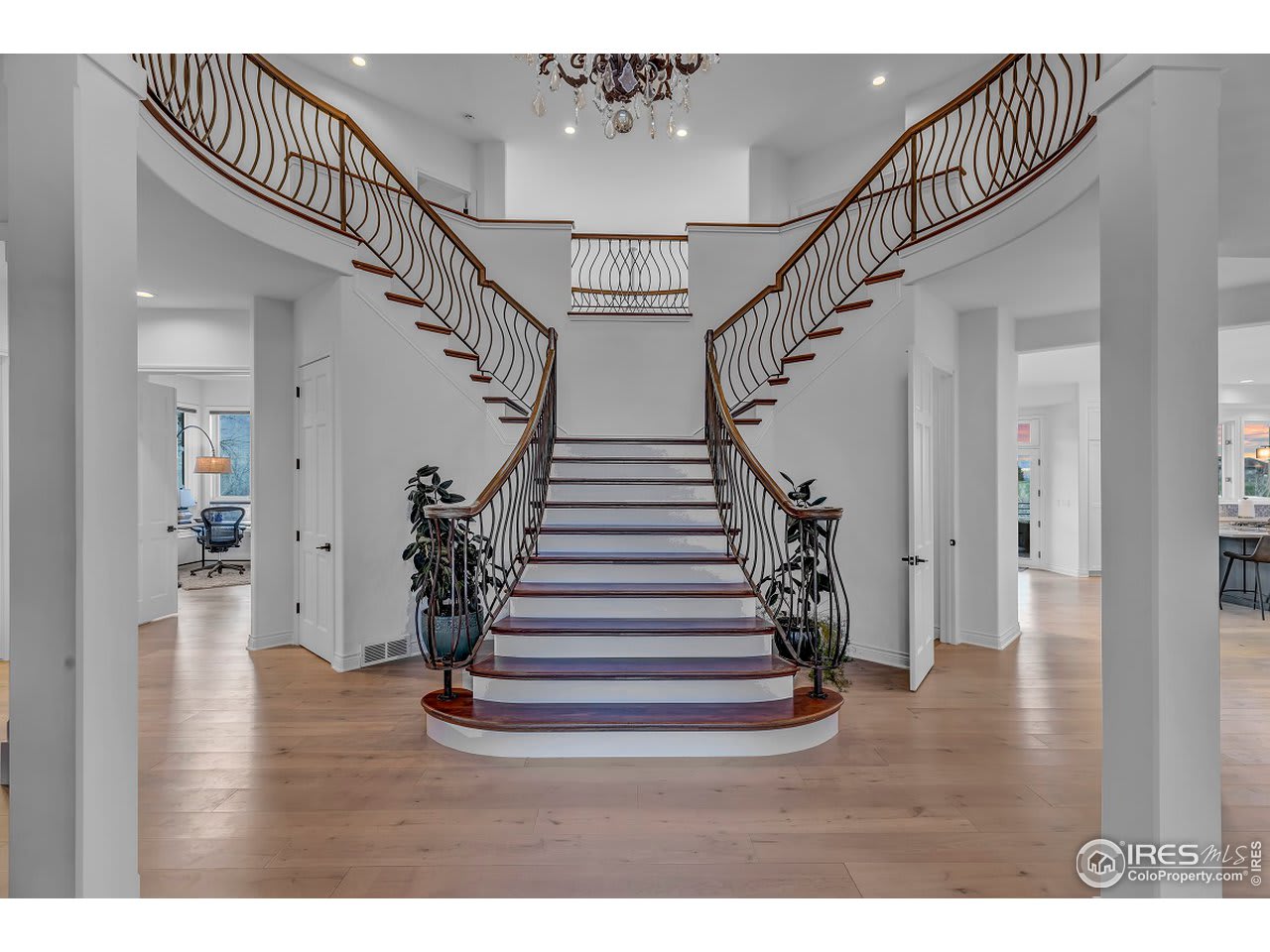 4057 Spy Glass Ln
