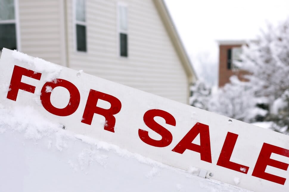 4 Tips for Buying a Home During the Holidays