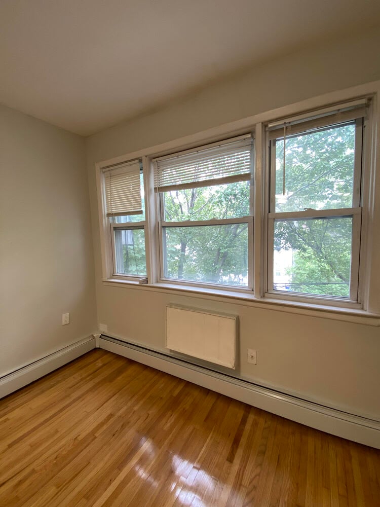 26-14 9th St, #3F