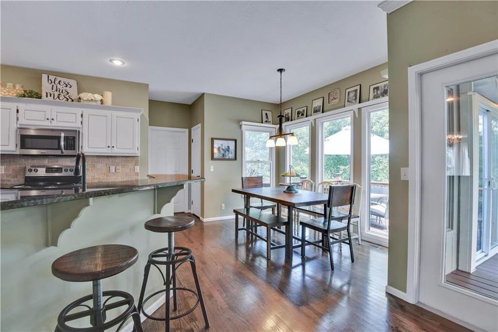 4629 Meadow View Drive
