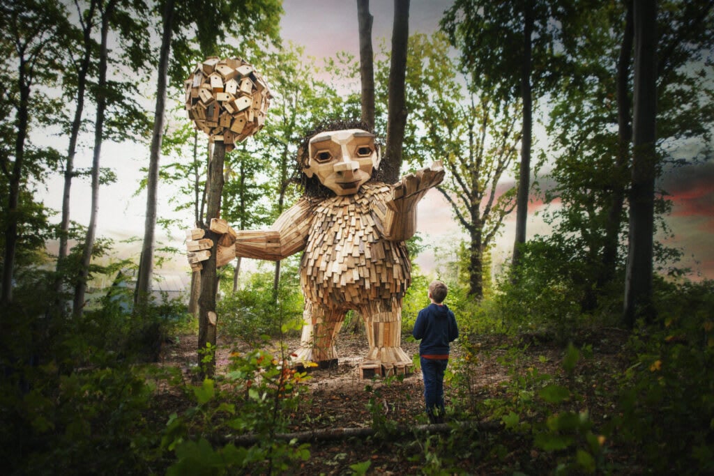 Whimsical Giants: Thomas Dambo's Recycled Troll Invites Austin into a Sustainable Fairytale