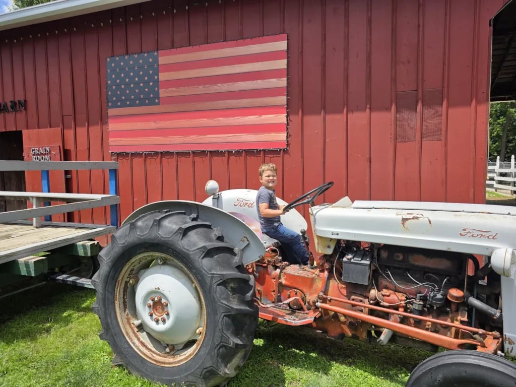 Meet the Metro East preschooler whose love of lawn care became an internet sensation