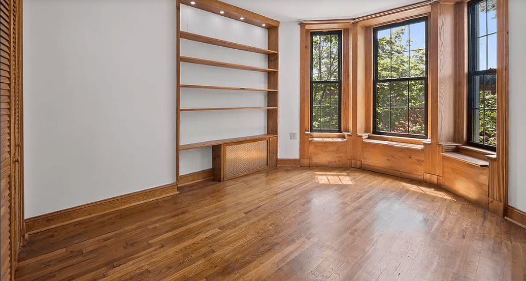 747 Hancock Street Unit: 2