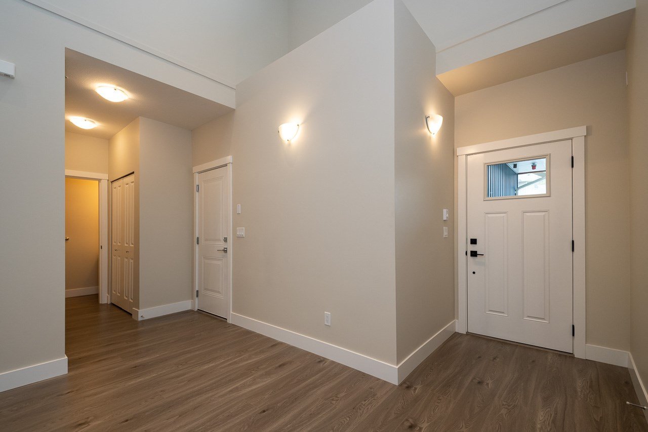 15-20498 82 Ave
