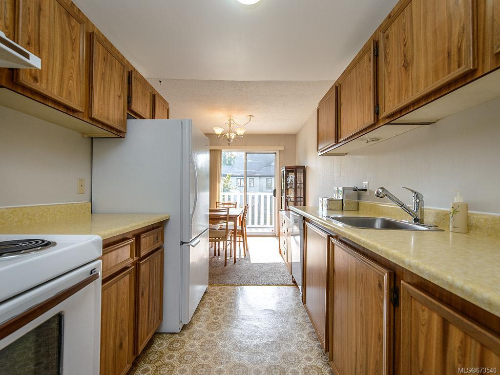 304-1060 Linden Ave, Victoria