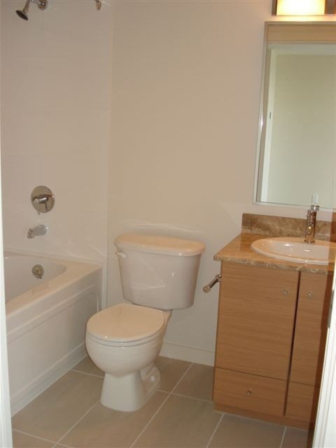 1508-977 Mainland St