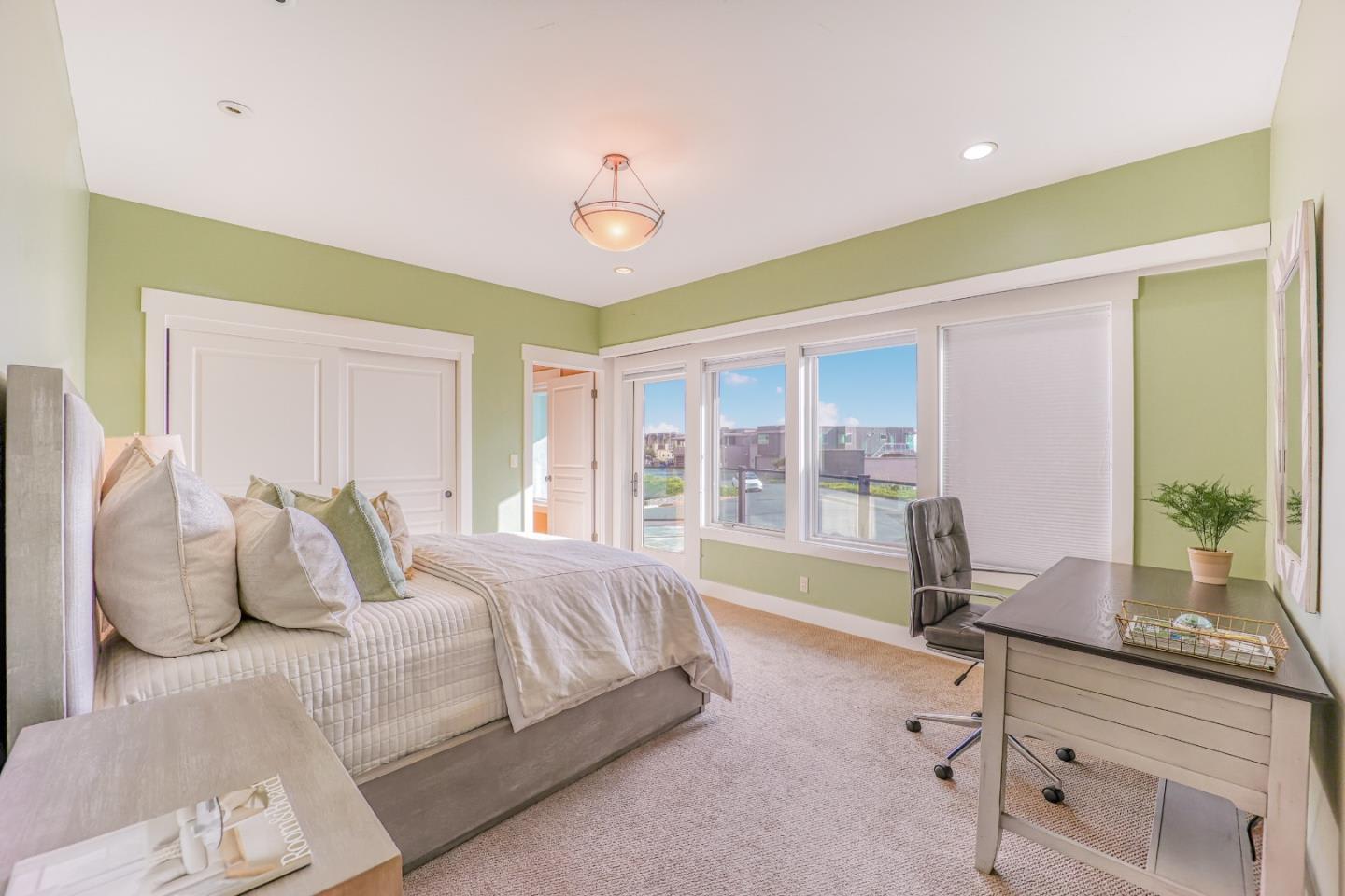 1469 Sandpiper Spit